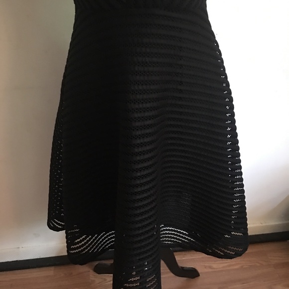 Garcia Elegant Monochromatic Lined Black Sleeveless Fit & Flare Dress: Size 8 - Picture 3 of 10